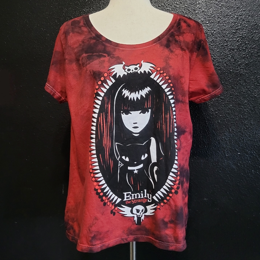 Hot Topic Red and Black "Emily the Strange" Short Sleeve Tee